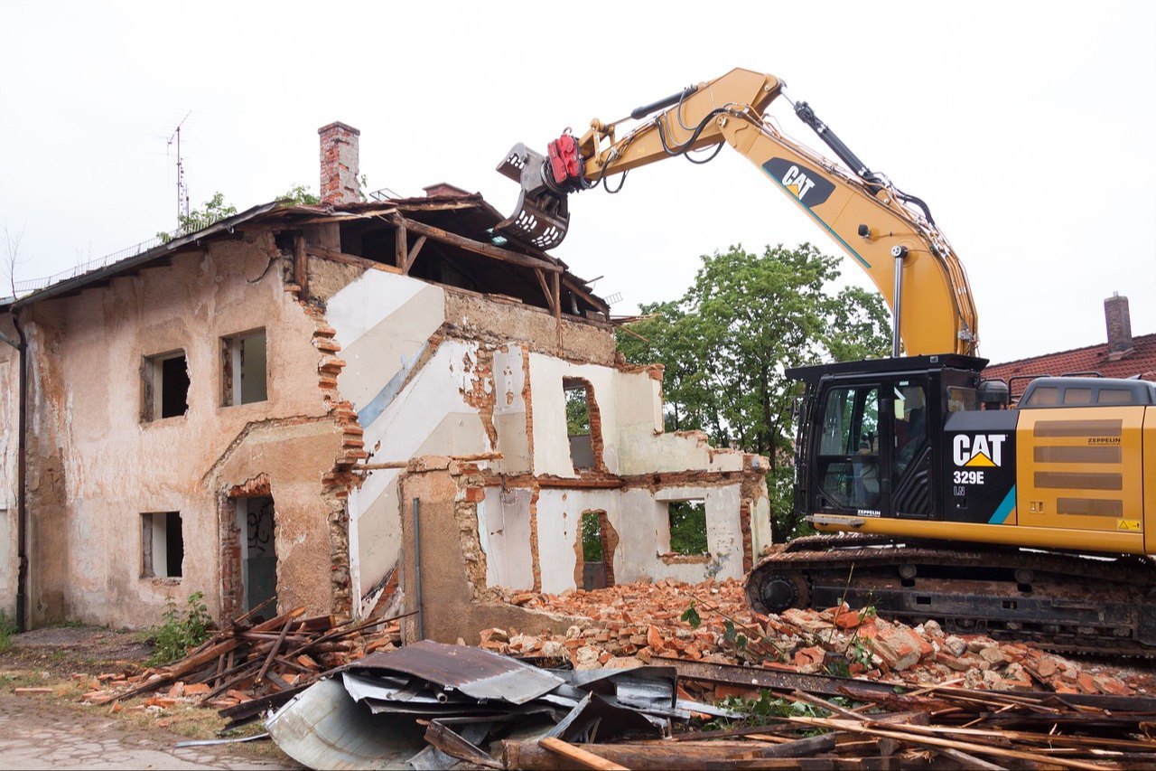 Old Building Demolition Work